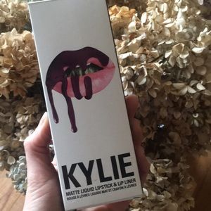 Kylie kourt k lip kit